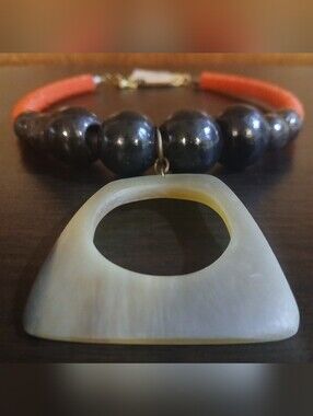 NWT/ HANDMADE WITH LOVE resin, wood & glass beaded choker necklace